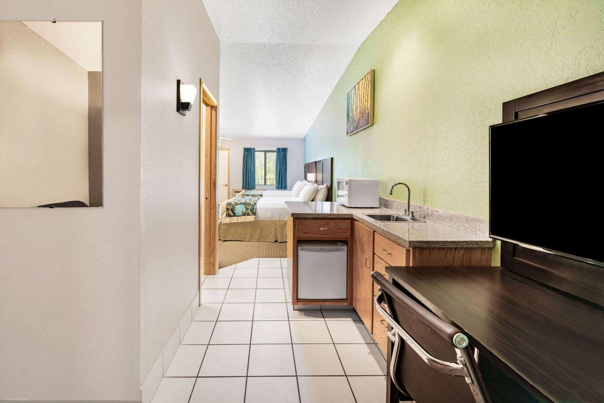 Baymont By Wyndham Keystone Near Mt. Rushmore Extérieur photo