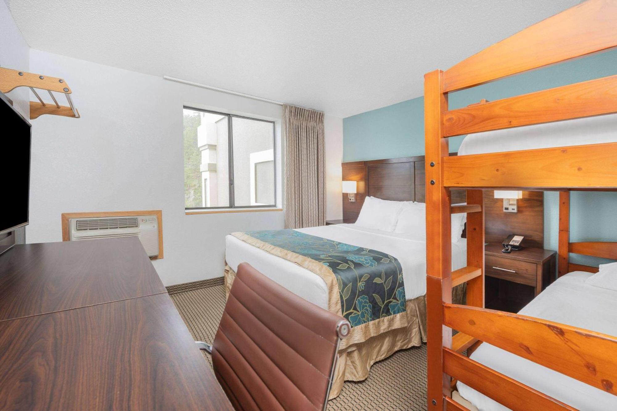 Baymont By Wyndham Keystone Near Mt. Rushmore Extérieur photo
