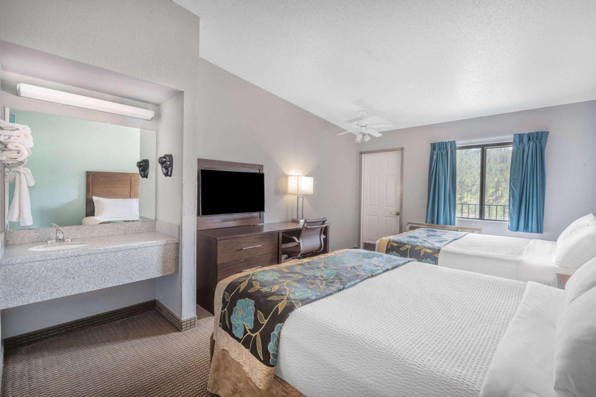 Baymont By Wyndham Keystone Near Mt. Rushmore Extérieur photo