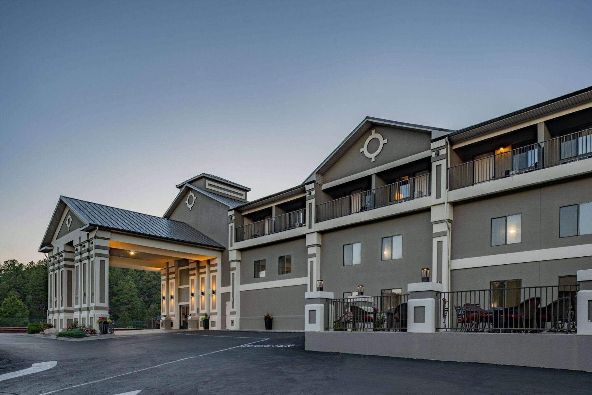 Baymont By Wyndham Keystone Near Mt. Rushmore Extérieur photo