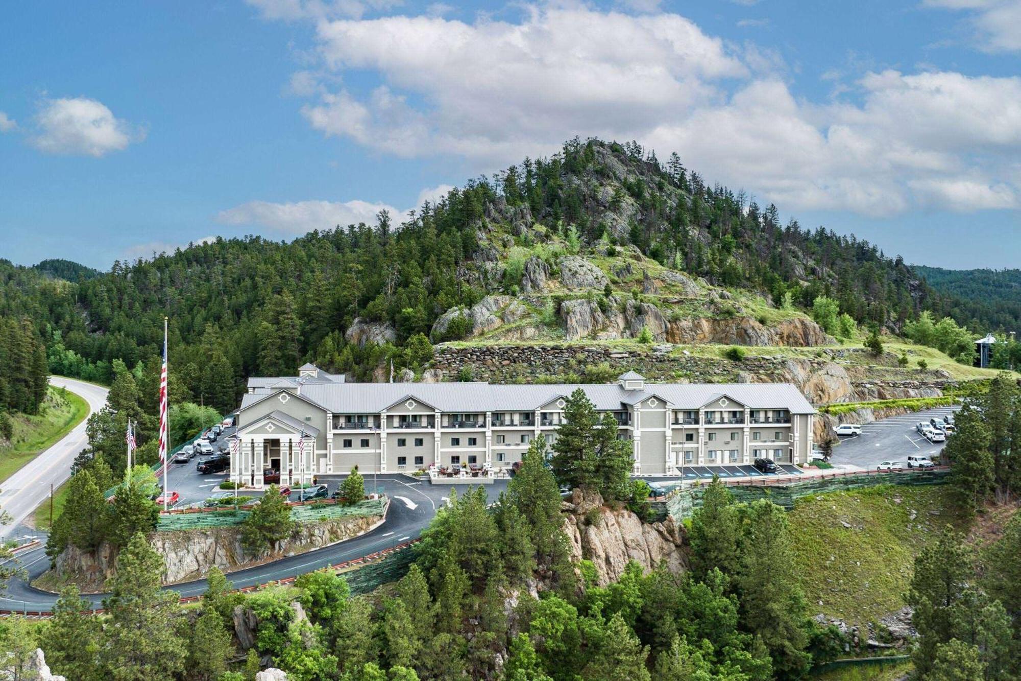 Baymont By Wyndham Keystone Near Mt. Rushmore Extérieur photo